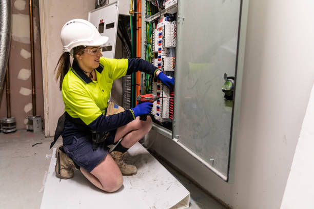 Best Local Electrician Companies  in Stewart Manor, NY